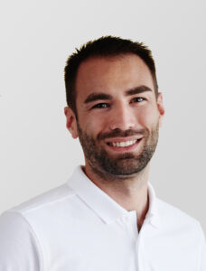 Portraitbild Georg Stossier